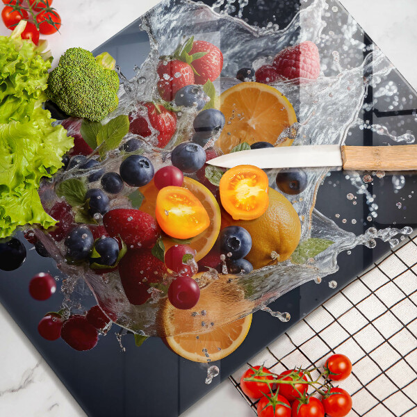 Chopping board glass Fruit in water