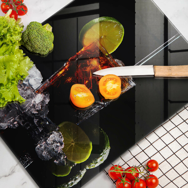 Chopping board glass An earthly drink with ice