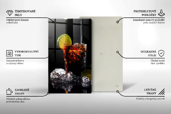 Chopping board glass An earthly drink with ice