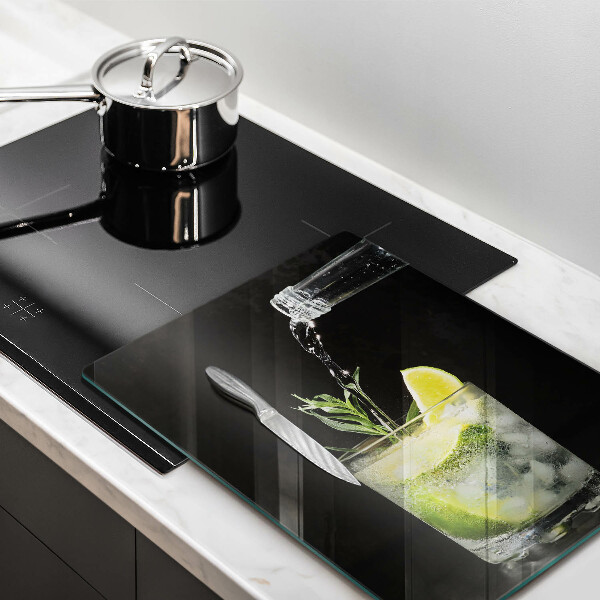 Chopping board glass A glass of water