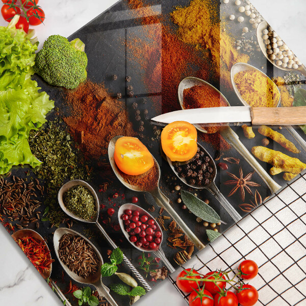 Cutting board Spoons with spices