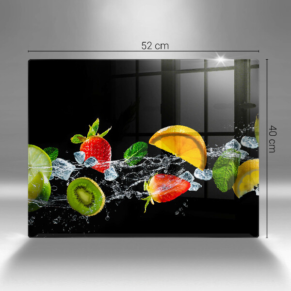 Chopping board Fruits in water