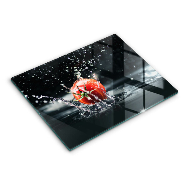Chopping board Tomato in water