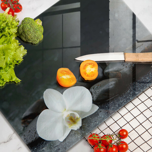 Chopping board White flower stones Zen