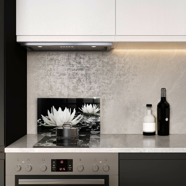 Chopping board White lilies on the water