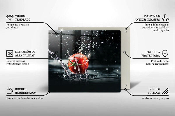 Chopping board Tomato in water