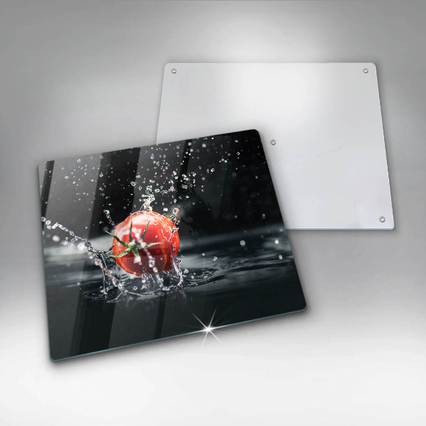 Chopping board Tomato in water