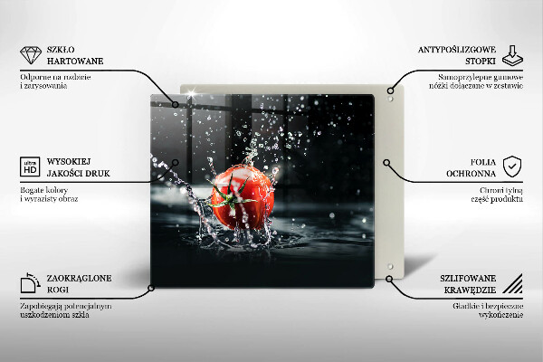 Chopping board Tomato in water