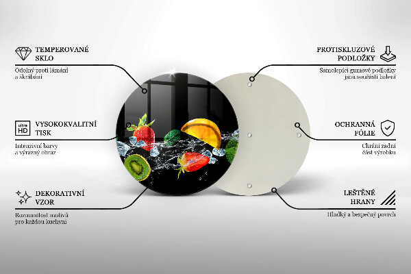 Chopping board Fruits in water