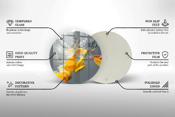 Chopping board Lemons in water