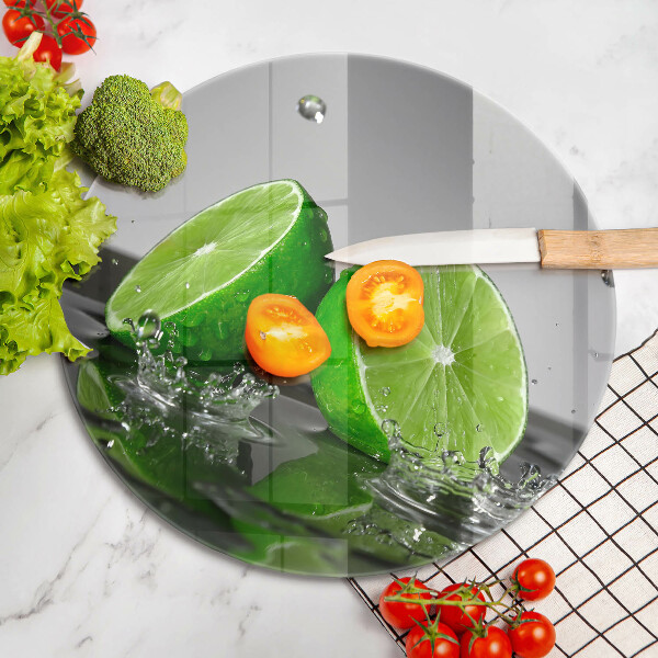 Chopping board glass Juicy lime and water