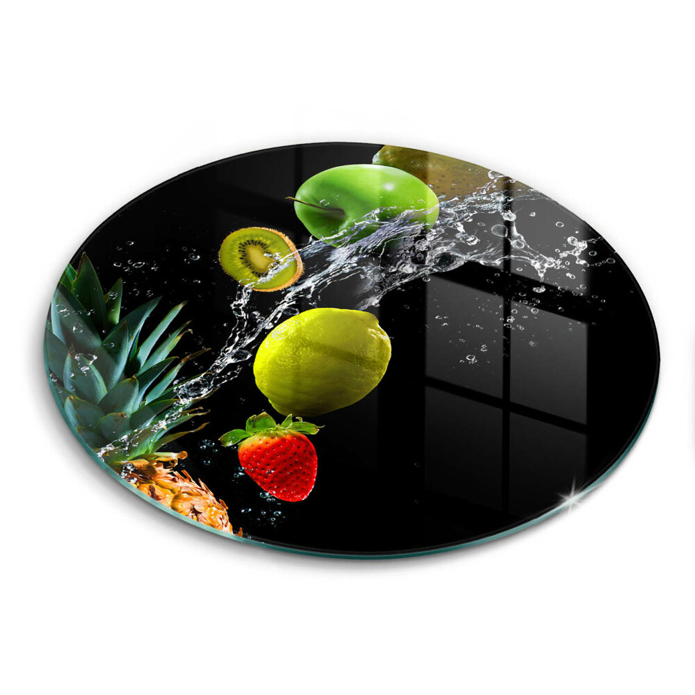 Chopping board Fruits in water