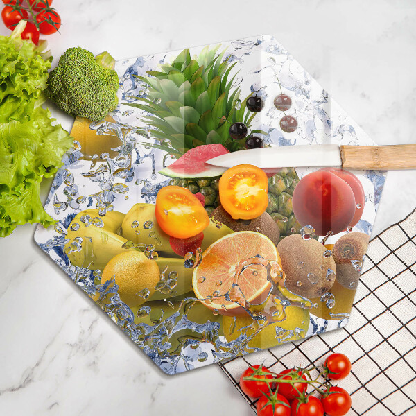 Chopping board Juicy fruit and water