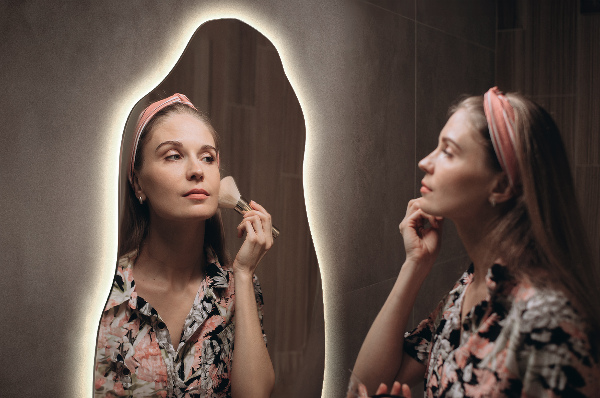 organic shape led backlit mirror modern 45x90 cm