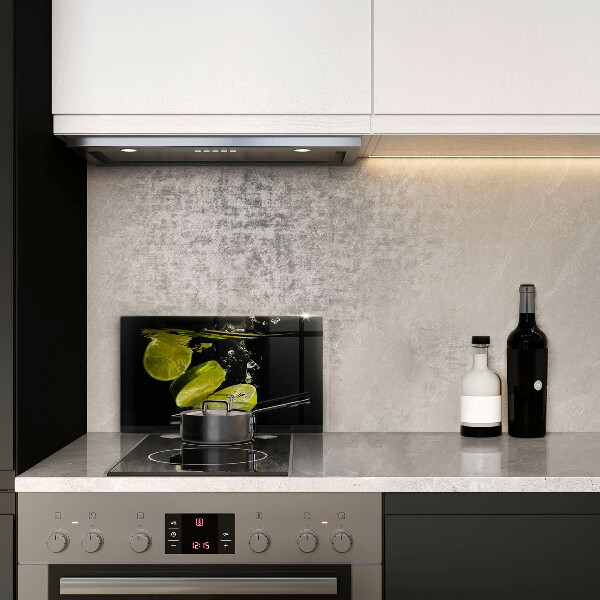 Kitchen worktop saver Lime in water