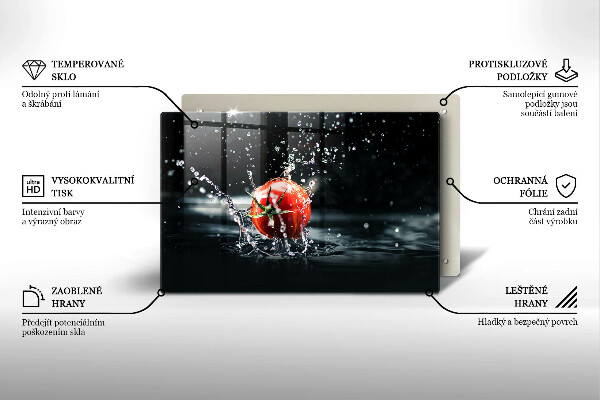 Worktop saver Tomato in water