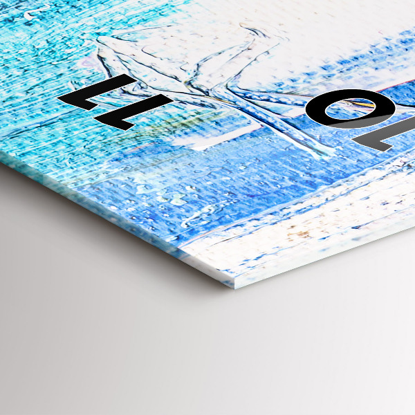 Vertical wall clock Couple in the rain