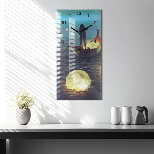 Vertical wall clock Abstraction