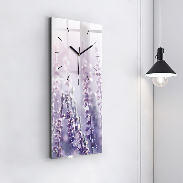 Vertical wall clock Abstraction
