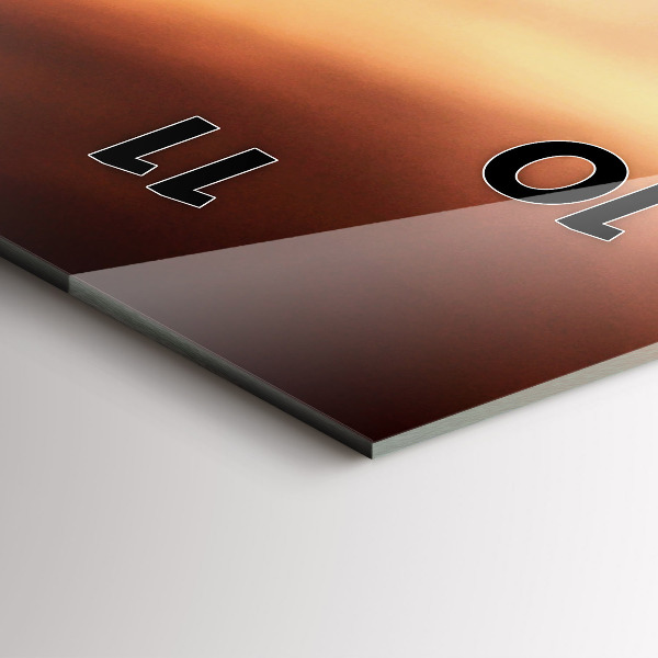 Vertical wall clock A shell on the beach