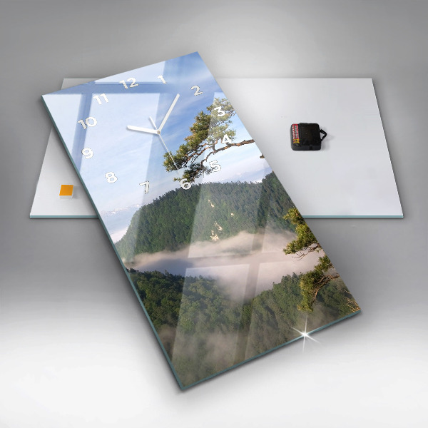 Vertical wall clock Sokolica Peak in the Pieniny Mountains