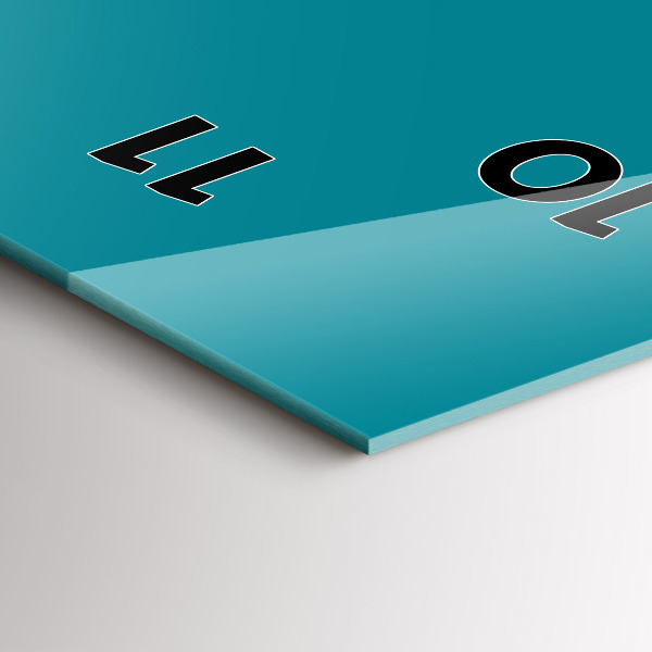 Vertical wall clock Sea color