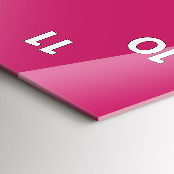 Vertical wall clock Color strong pink