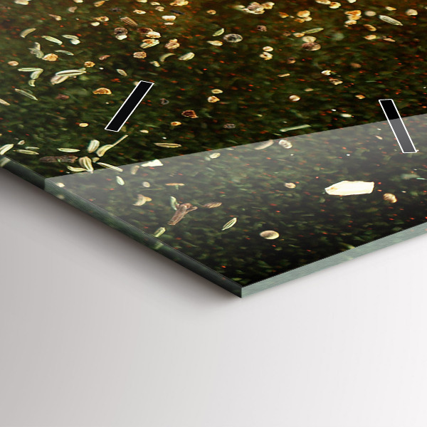 Vertical wall clock Spice abstraction