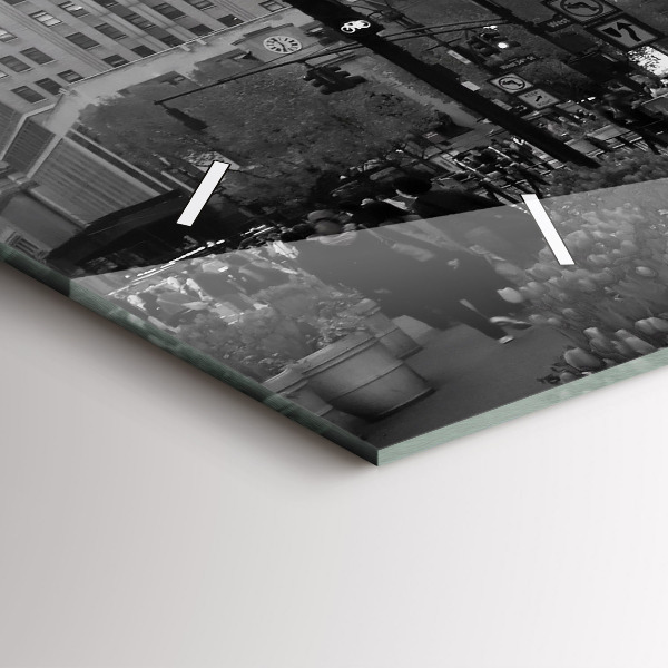 Horizontal wall clock Manhattan and Taxis