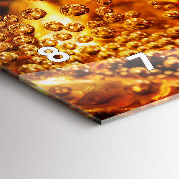 Horizontal wall clock Close-up of the drink