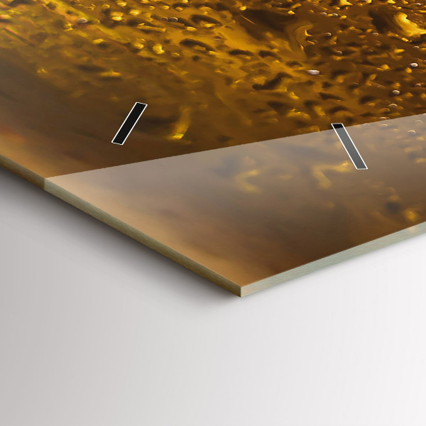 Horizontal wall clock A mug of beer