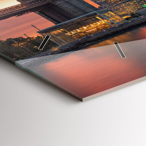 Horizontal wall clock New York East River