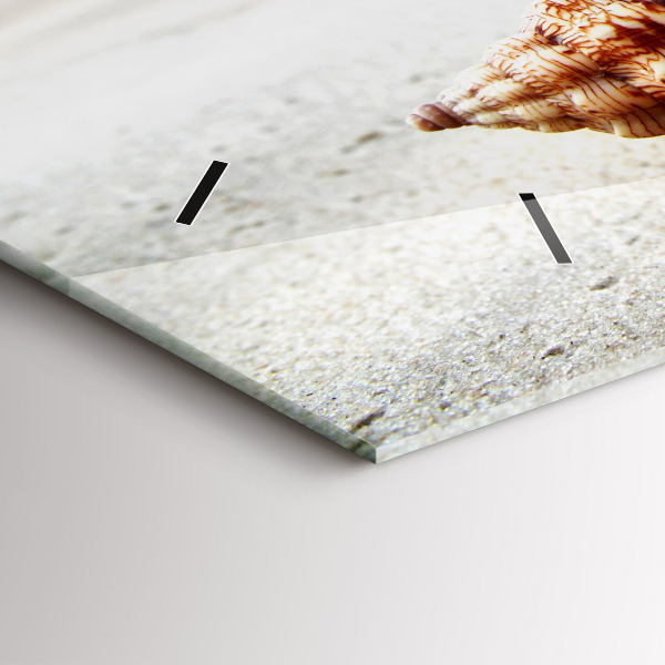 Horizontal wall clock A shell on the beach