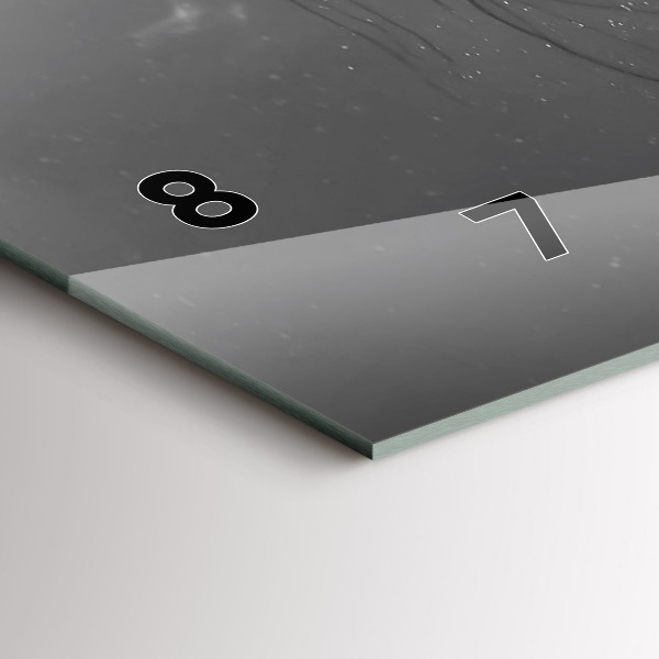 Horizontal wall clock Woman's lips