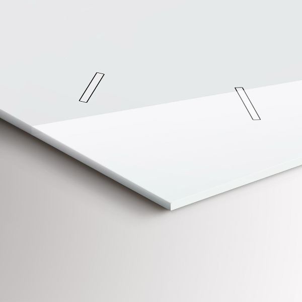 Horizontal wall clock Wicker basket with toys