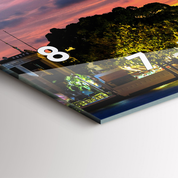 Horizontal wall clock Temple in Bangkok