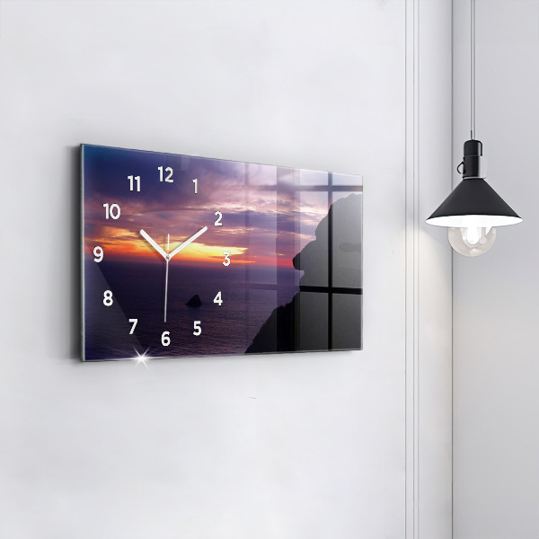 Horizontal wall clock Stone head