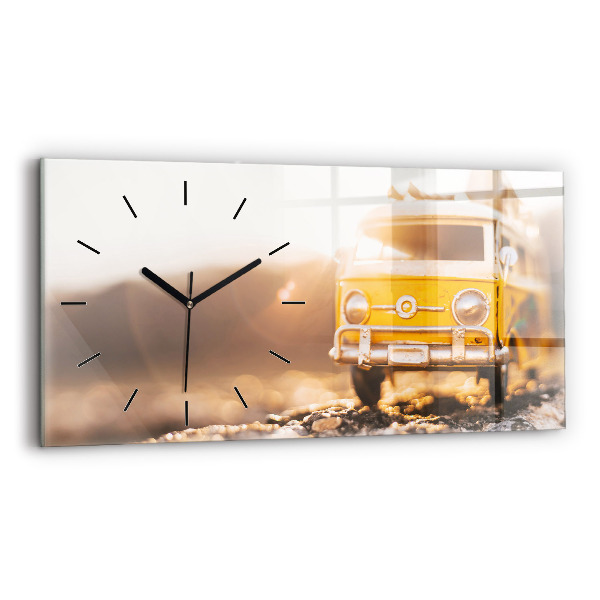 Horizontal wall clock Car on vacation