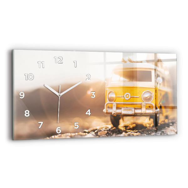 Horizontal wall clock Car on vacation