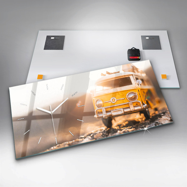 Horizontal wall clock Car on vacation