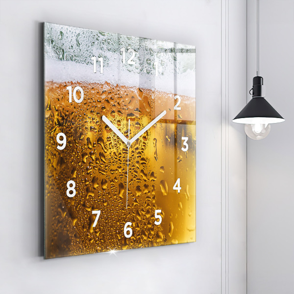 Square wall clock A mug of beer
