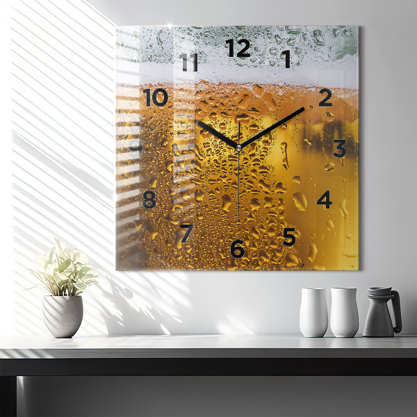 Square wall clock A mug of beer
