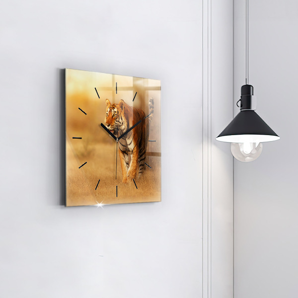 Square wall clock Hunting Tiger