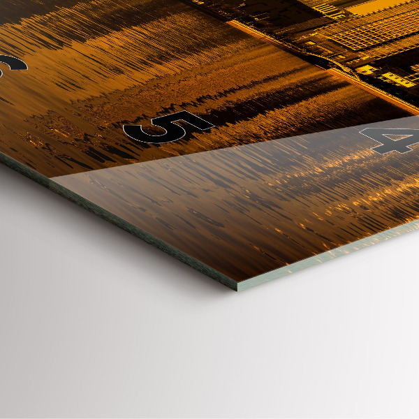 Square wall clock Zhujiang River