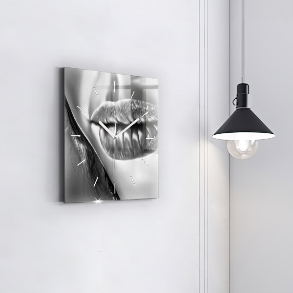 Square wall clock Woman's lips
