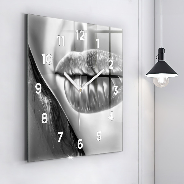 Square wall clock Woman's lips