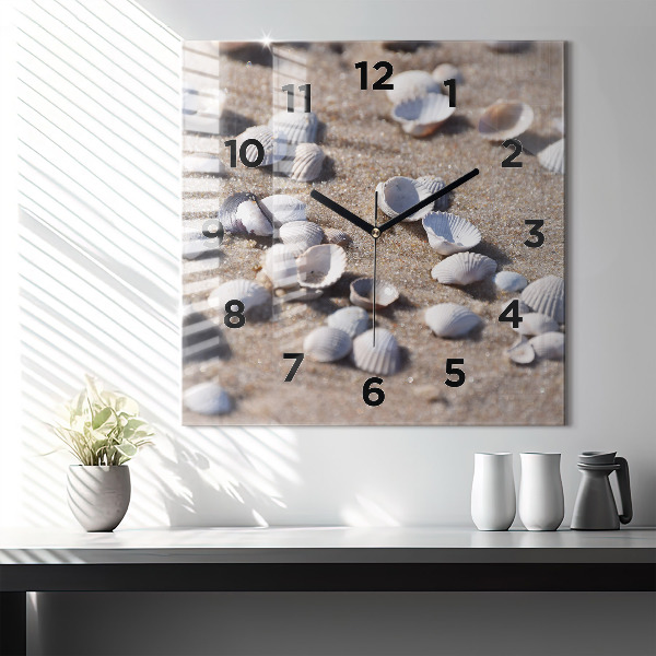 Square wall clock Seashells on the beach