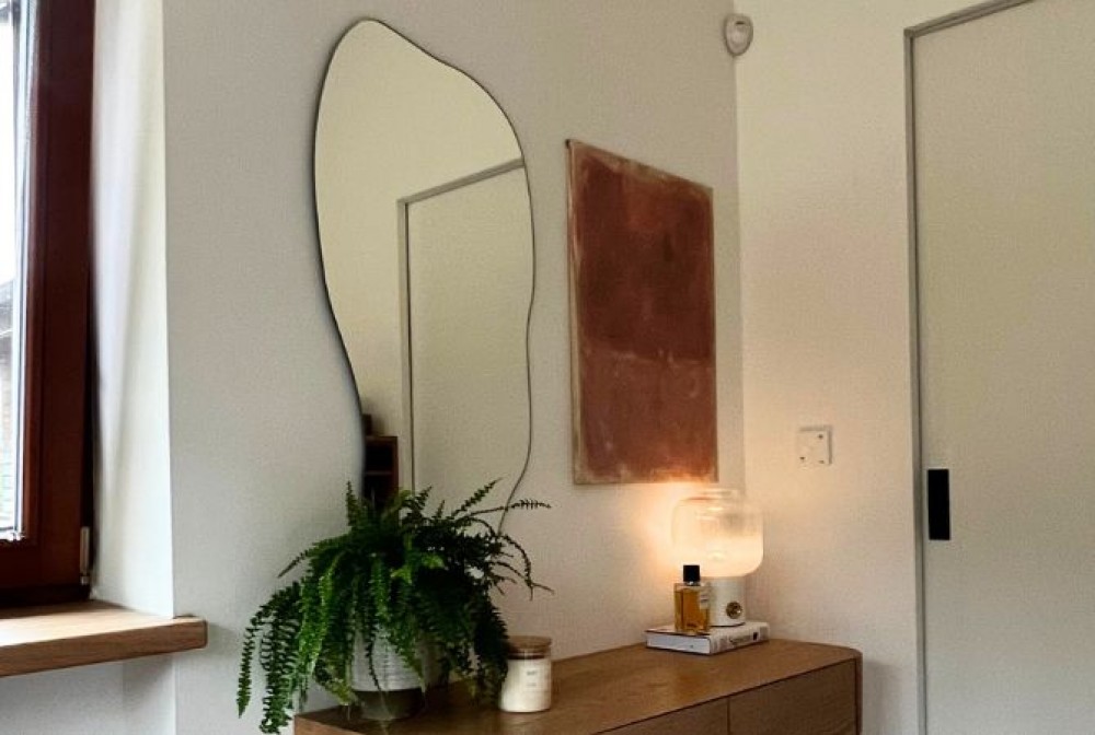 mirror installation