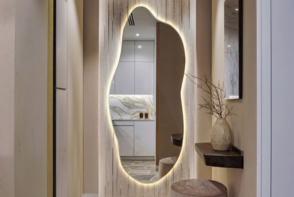 hallway mirror